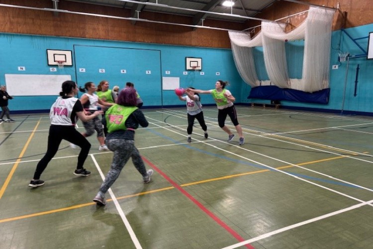 SOCIAL NETBALL IN NEWBURY ON WEDNESDAY GETS UNDERWAY
