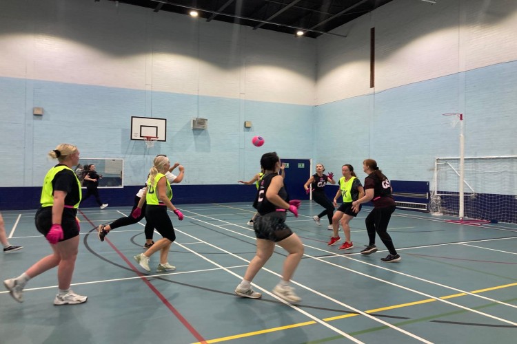 SOCIAL NETBALL IN MARKET DRAYTON GETS UNDERWAY