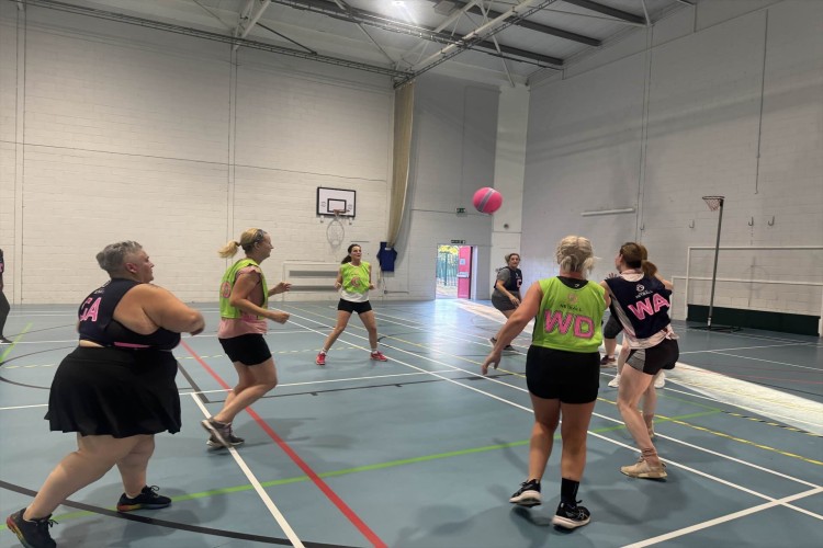 Bedford Monday Night Netball - Week 5