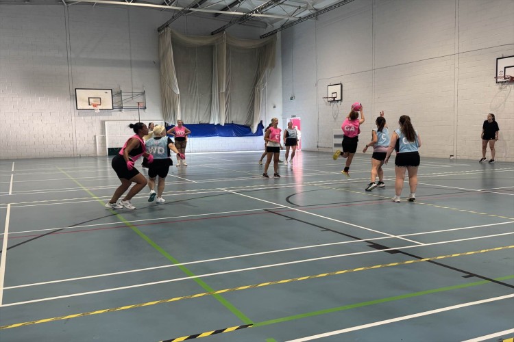 Bedford Monday Night Netball - Week 7