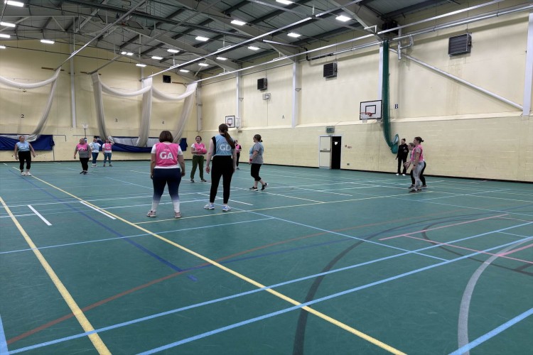 Evesham Monday night netball - week 1