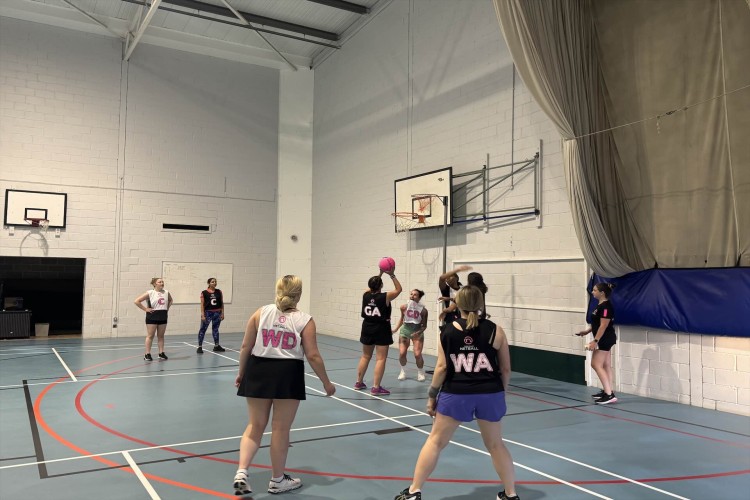 Bedford Monday Night Netball - Week 2