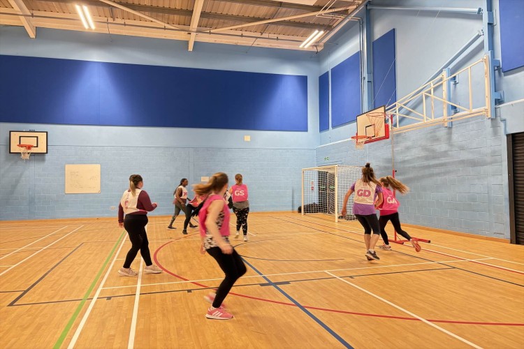 Royal Leamington Spa Thursday night netball - week 4