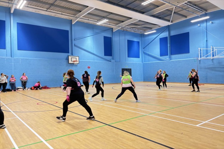 Royal Leamington Spa Thursday night netball - week 6